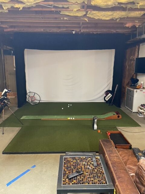 Old, outdated DIY golf simulator