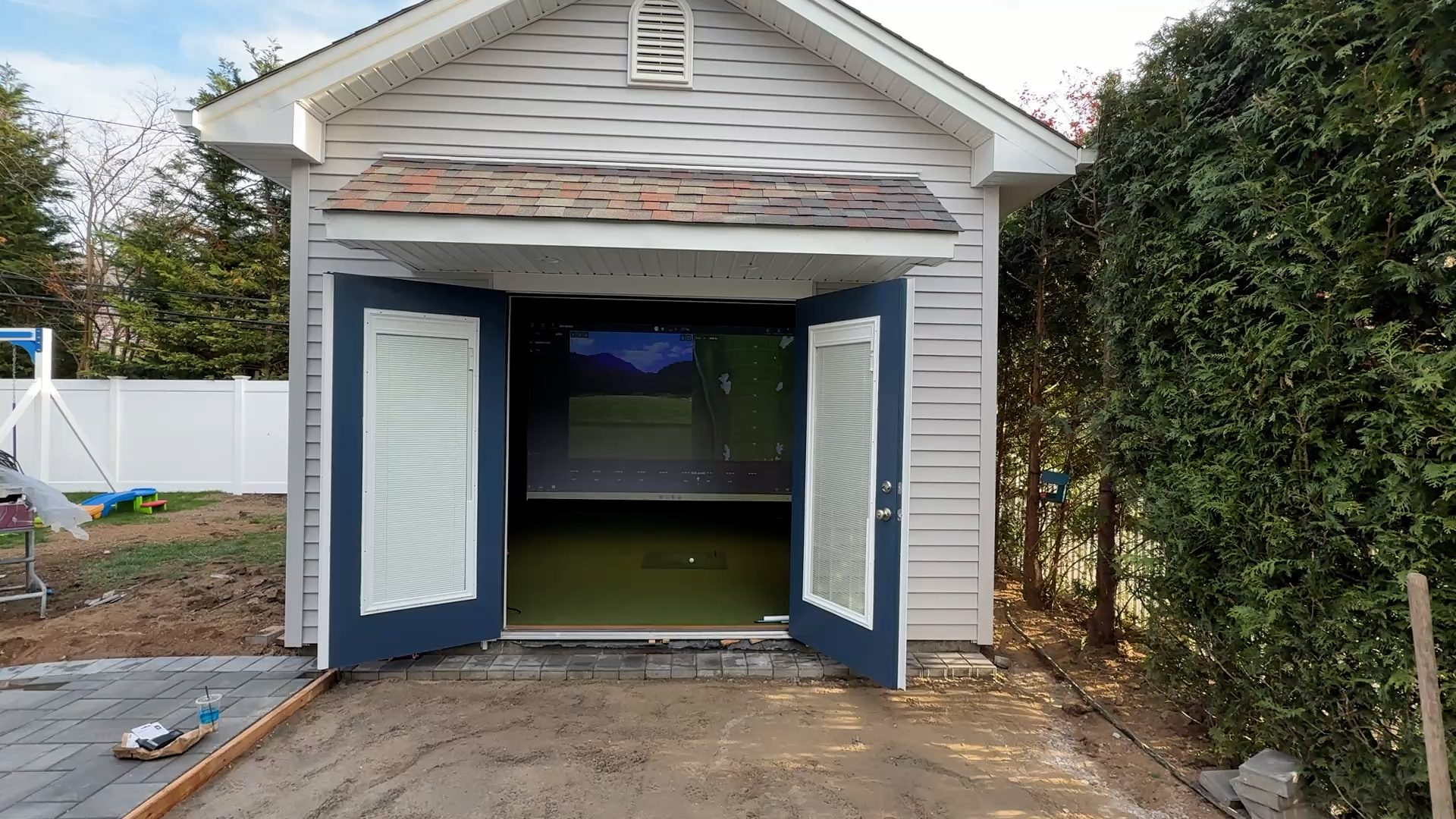 Golf simulator shed installed in Rockville Center, NY